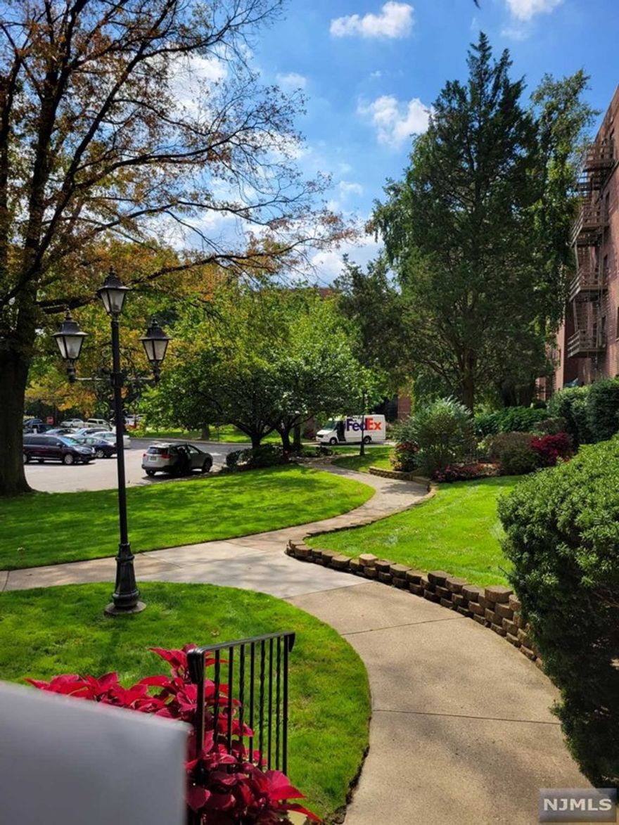 1 Bedroom Apartment in the Hudson Terrace apts with one parking space included. Hardwood floors. Modern Kitchen, New Appliances. Great Location with close proximity to NJ Buses, Palisades Parkway, and schools. Heat, HW and one reserved parking space included. Credit Check, Income Verification with Board Approval necessary. Tenant responsible for a $300.00 Non refundable application fee and a $250.00 Move-in/Move-out Fee which is refundable if no damage is done. No Real Estate Fee.