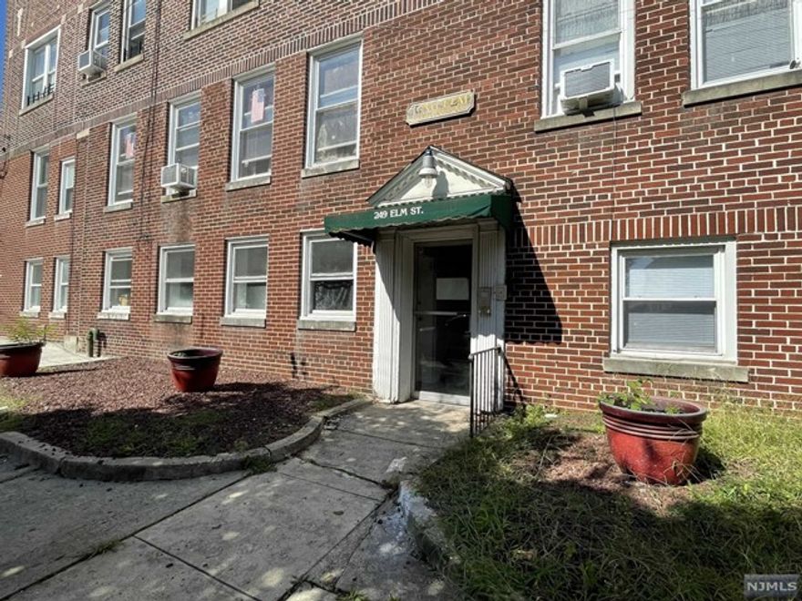 Landlord pays half of broker fee! Tenant pays the other half. Nice and clean 1 bedroom apartment. New floors, freshly painted. Includes fridge. Heat and hot water included. Coin-operated washer/dryer in basement. No pets of any kind are allowed. No smoking of any kind is allowed in the unit or on the premises. 1.5 month security deposit is required. The Landlord requires a credit check, rental application, and proof of ability to pay rent.