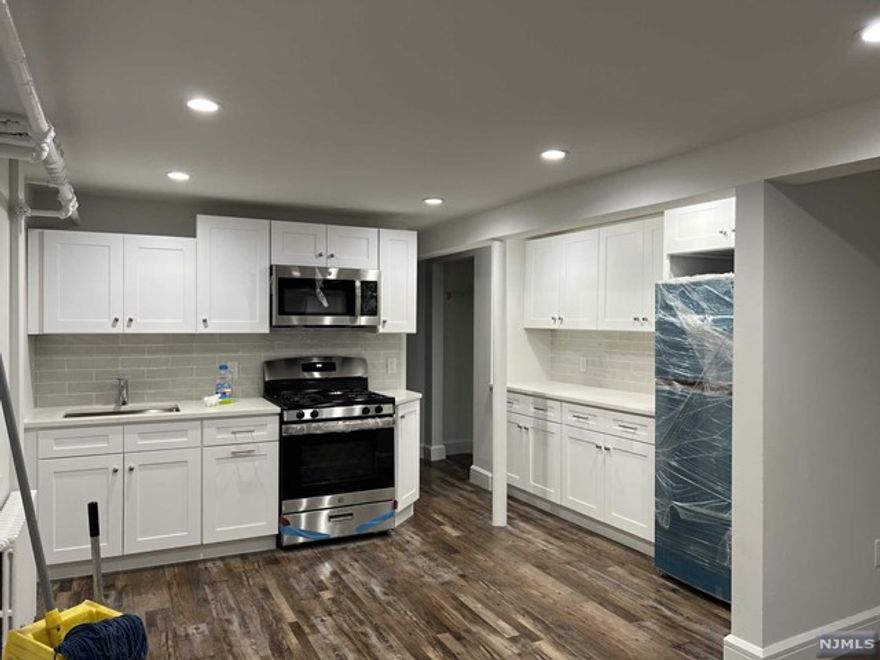 NEWLY RENOVATED APARTMENT, GRAET LOCATION