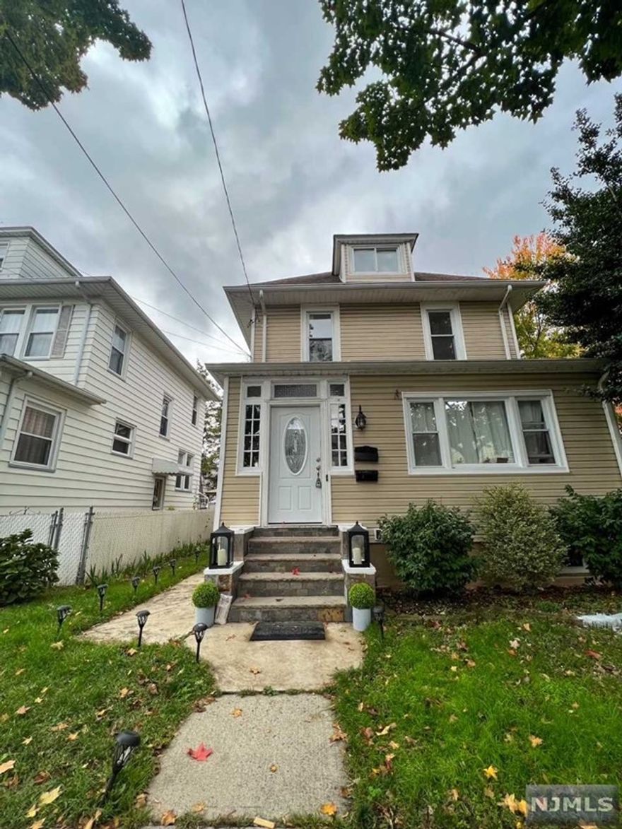 Second floor unit available for rent immediately. Interior freshly painted. 2 bedrooms, 1 bath, eat in kitchen and living room. Bathroom totally renovated. NO PETS. Utilities are split. Laundry not available. No use of the backyard. 1 year lease term. Owner occupied first floor.