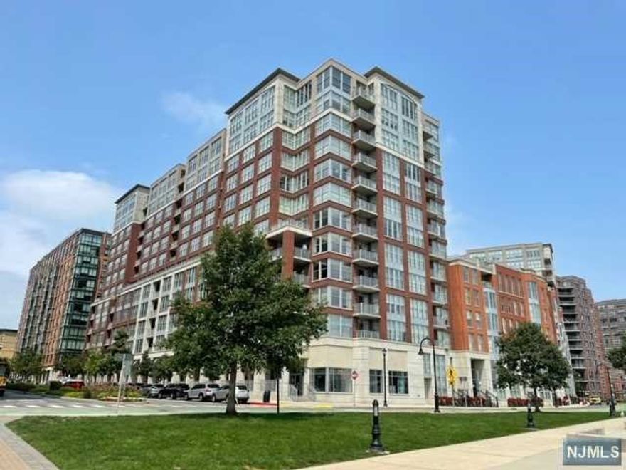 Rare find south facing 1 bedroom, 1.5 bathroom condo with double size terrace, view of NYC and Hudson river. Modern kitchen with granite countertop and stainless steel appliances. One garage parking in included. Maxwell place offers 24 hour doorman, community rooms, pools, rooftop decks, fitness rooms. Shuttle service to path, walk to ferry and NYC bus.