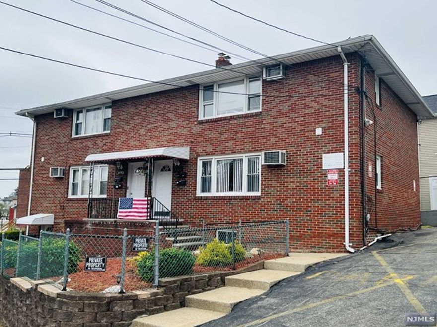 Come on in and take a look at this spacious, bright and sunny first floor apartment. It is offer a living room, one bedroom (fits king size bed), a kitchen and full bath, a washer and dryer located in the basement and is off street parking for one cars. No pets, No smoking in the house. CHECK, INTERVEW AND PROOF OF INCOME, ALONG WITH 1,5 MONTHS SECURITY AND 1 MONTH REAL ESTATE FEE DUE AT THE SIGNING OF THE LEASE.