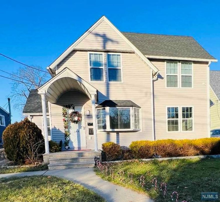 Brand new 2 family house for rent. Located in Ridgefield Park. Great location. Close to NYC, Close to Parks, Close to Shopping. 2 bedrooms, living room, eat in kitchen, dry and washer in unit, 2 parking spaces. stainless steel appliances, move in ready.