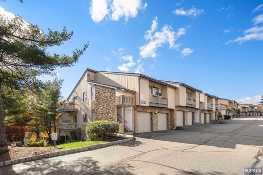 Welcome to 17 Larkin Circle! This incredible 3 bedrooms and 3.5 bathrooms, multilevel end-unit Townhome boasts an expansive sun-filled floor plan with 2872 square feet across 4 levels that features an updated kitchen with a granite countertops, subway tile backsplash, stainless steel appliances, and a Center Breakfast Island, a cozy gas fireplace, outdoor deck, central heating & cooling, wet bar/in-law suite in the basement, built-in garage parking and more! Conveniently located near complex amenities, including a Club House with an Exercise Room and Club Room, an outdoor Pool, Tennis Courts, and a Playground. Enjoy the ease of NYC transportation proximity and only a 5-minute drive to the South Mountain Recreation Complex. Schedule your private tour today. This won't last!