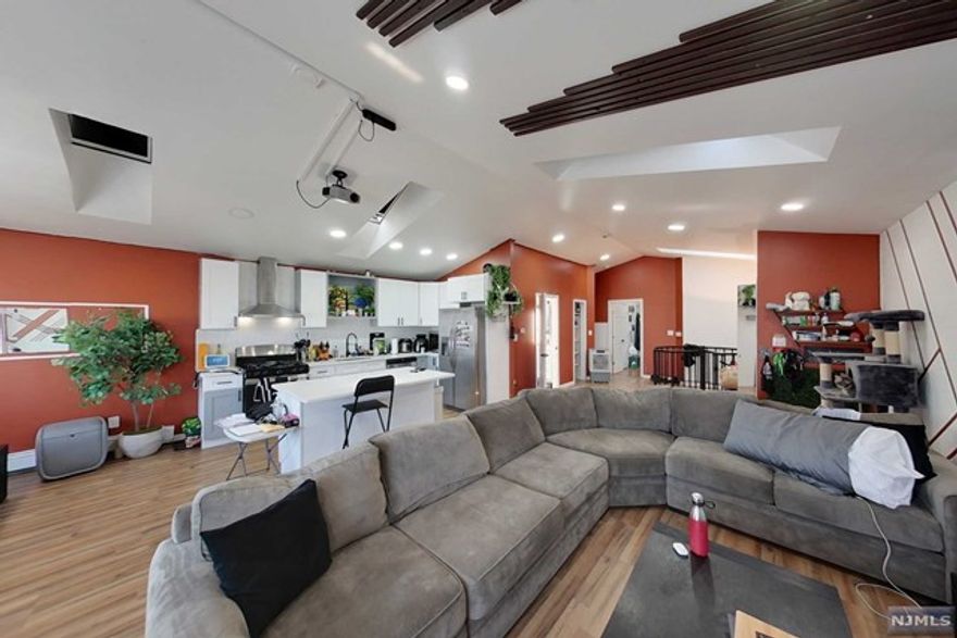 Welcome to this 1,675 Sq, Feet large 3-bedroom, 2-bathroom apartment in North Arlington's growing business district. It has kitchen and bathroom, lots of natural light, and views of the NYC skyline with tall ceilings. The kitchen with island, quartz countertops and newer appliances. Laundry room on-site, a private balcony in the principal bedroom. Close to bars, coffee shops, restaurants, and direct NYC buses. Just a 30-minute drive to NYC. Don't wait, schedule a viewing now!