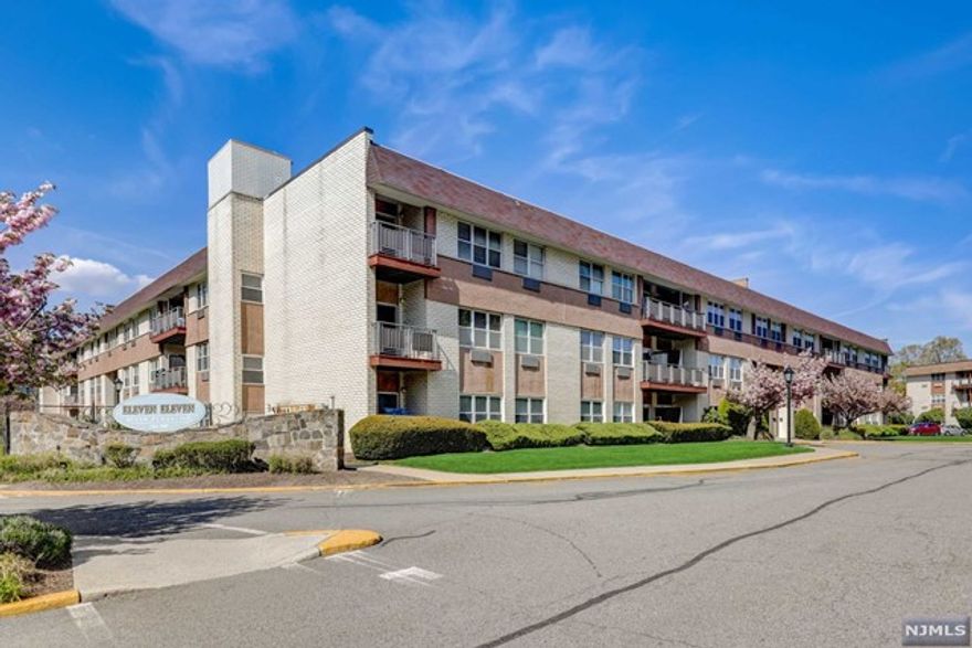 WELCOME HOME TO THIS SPACIOUS 2 BEDROOM 2BATH MOVE-IN READY UNIT OFFERING A BRIGHT AND OPEN FLOOR PLAN WITH WOOD FLOORS THROUGHOUT, EAT-IN KITCHEN, 2 FULL BATHS, BALCONY AND PLENTY OF CLOSET SPACE. BUILDING AMENITIES INCLUDE POOL,24HRS GATED COMMUNITY AND LAUNDRY FACILITY OF EACH FLOOR. PERFECT FOR COMMUTERS WITH NYC TRANSPORTATION JUST IN FRONT OF THE COMPLEX. COME SEE AND MAKE THIS YOUR NEW HOME!!!