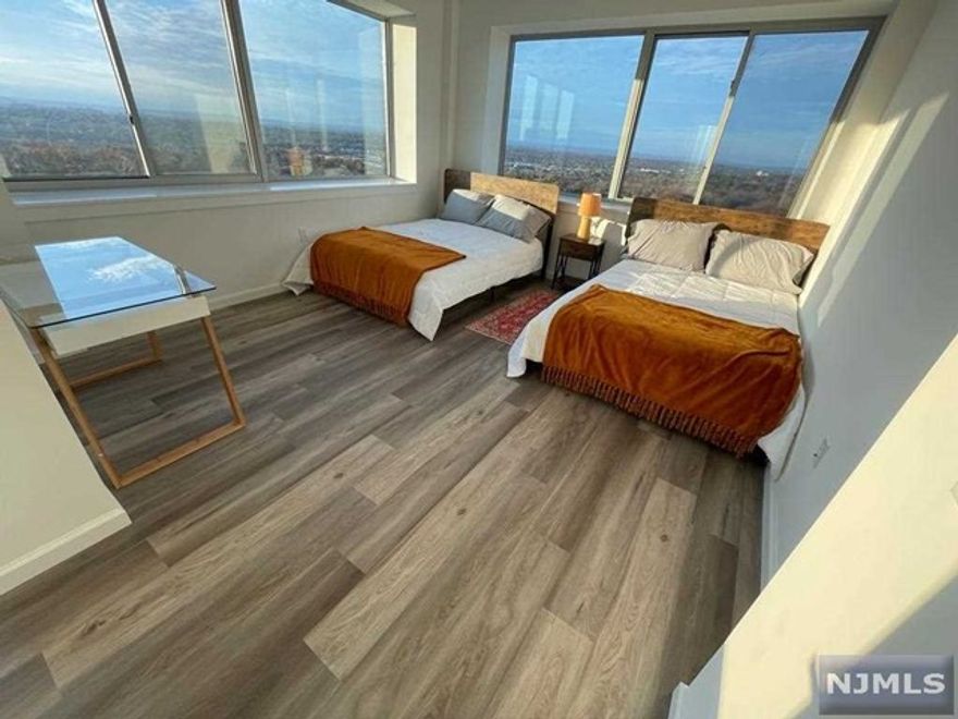 NO BROKER OR APPLICATION FEE. BRAND NEW ONE/TWO BEDROOM APARTMENTS OFFERED FOR THE VERY FIRST TIME. AVAILABLE TO MOVE IN IMMEDIATELY. SPACIOUS AND SPECTACULAR VIEW AROUND. LAUNDRY IN UNIT. PARKING AND WATER INCLUDED. 24 HR SECURITY SUPER. FURNISHED UNITS AVAILBLE AS AN OPTION