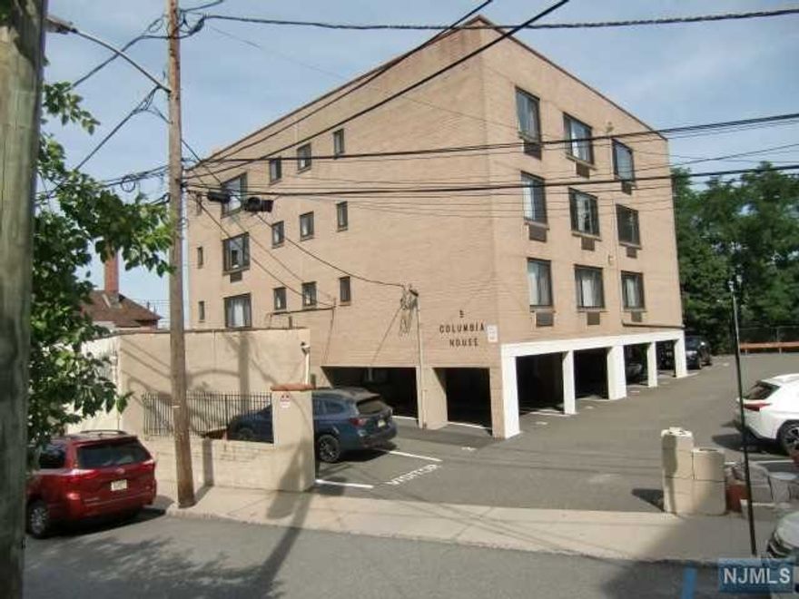 Totally Renovated Move-in Condition 1-Bedroom Apartment on 3rd Floor of elevator building, in Trendy Edgewater; Brand New Kitchen with Quartz counter top; All new Stainless Steel Appliances; New porcelain plank tile floors throughout entire apartment; Updated Full Bath; Unit Freshly Painted; Heat, Water and Hot Water included in Rent; Tenant pays electric by separate meter; Newer Amana through the wall a/c units w/auxiliary heat; All electric kitchens; 1 Designated on-site parking space included in Rent; New coin operated laundry machines in laundry room in basement; NO PETS!; Available immediately; Minimum 700+ credit score a must, NO EXCEPTIONS! Documented income of Upper $60,000's+ per year required; ****For a Qualified Accepted Tenant, Landlord will pay the 1-Month Realtor Brokerage Fee****