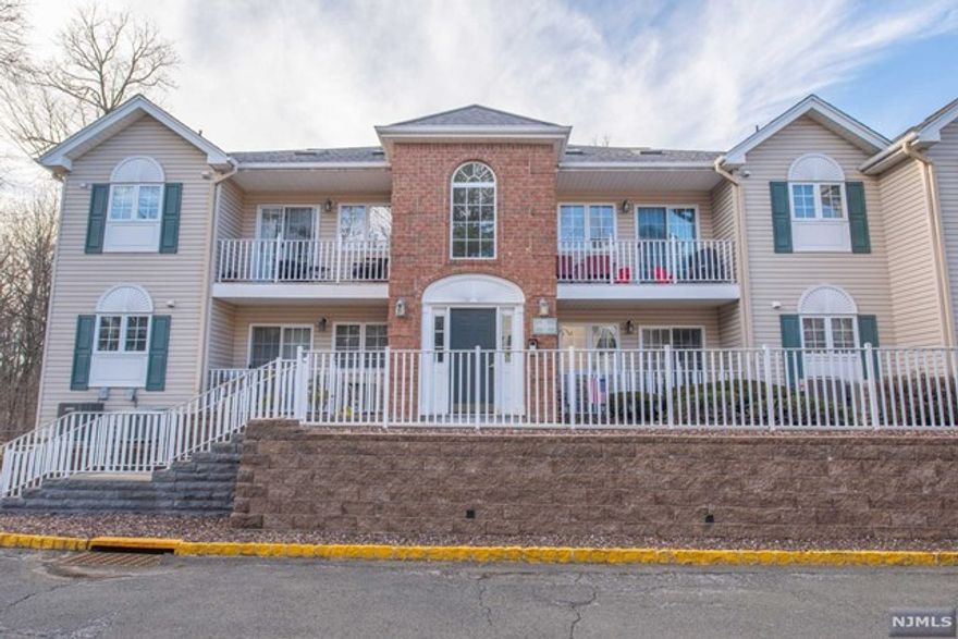 This is the unit you've been waiting for! Gorgeous kitchen with granite counter tops, stainless appliances & washer/dryer. Inviting primary bedroom with walk-in closet, en suite bath with double sinks and a balcony overlooking beautiful Grover Cleveland Park. This unit offers smart security & temperature control features, custom woodwork, tons of closet space, as well as a huge storage room & 1 car garage on the lower level. A welcoming patio greets you in the front and is a great space for relaxing. This unit is perfectly located just a few short blocks to all uptown Caldwell has to offer including, shops, restaurants & NYC Bus. Just unpack & move right in!