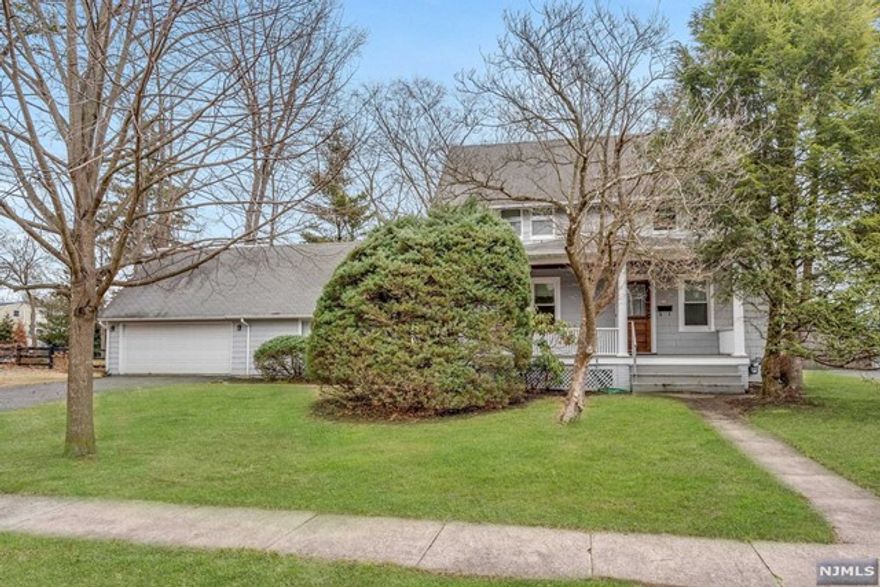 GREAT 3 BR HOME ON QUIT RESIDENTAL STREET, NEAR ELEM SCHOOL AND NY TRANSPORTATION, 2 CAR GARAGE WITH ELECTIC OPENER,HARDWOOD FLOORS,CENTRAL A/C UPDATED 2 BATHS, TENANT IS RESPONSIBLE FOR LAWN MAINTENANCE,SNOW REMOVAL Lease Application, Interview, NRT Credit/Background Check & Job Verification Required. Bank Checks Due At Signing Of Lease Are 1st Months Rent, 1 1/2 Month Security And 1 Month Rent Broker Fee. PLEASE CALL ADRENA @201-248-3551