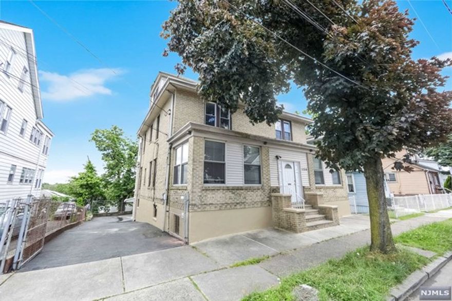 Discover this newly renovated apartment now available in the highly desirable neighborhood of Irvington. This home offers 3 spacious bedrooms, 1 full bathroom, a comfortable living room, and a modern kitchen. Nestled on a peaceful street, it is conveniently close to public transportation, shopping centers, schools, and a variety of restaurants. Arrange your private viewing today! The landlord will cover half of the tenant's fee. Donâ€™t let this opportunity slip away! Off-street parking is included, though there is no access to the garage.