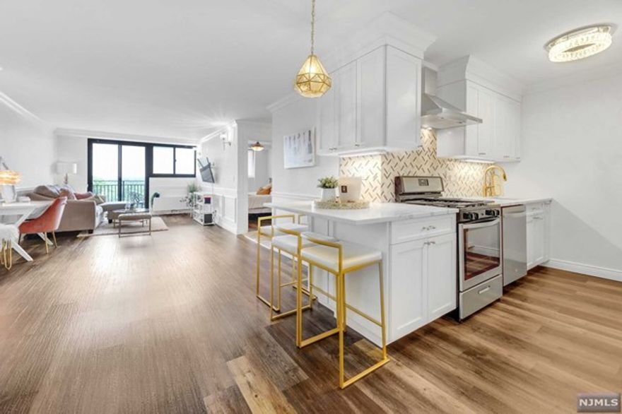 Beautifully updated junior 1 bedroom 1 bath apartment at The Blair House in Hackensack. Enjoy breath taking mountain and sunset views from your balcony, the pool in the summer and convenience to all major highways.