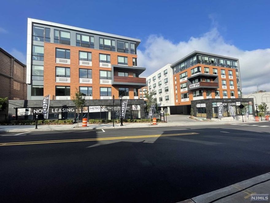 Welcome to the Metro, Fort Lee's newest luxury building. High ceilings! High ceilings! 1 parking space INCLUDED, and REDUCED security to qualified applicants - The Metro features a variety of upscale, spacious floorplans. high-end residences fully equipped w/ modern kitchens w/ stainless steel appliances, quartz countertops, full islands & tiled backsplashes, open living/dining areas, shades on all windows, modern bathrooms & a full-sized washer & dryer in each unit. The Metro features a large elegant lobby, outdoor courtyard, outdoor terrace/garden, large club room and a on-site fitness center, which includes the Echelon Reflect mirror , electric car charging stations & INDOOR (covered) parking garage w/ direct elevator access to all residences for uncompromising security. Pet friendly ! (LB limit & fees apply) Tenants pay utilities. All amenities & one garage parking space is included.