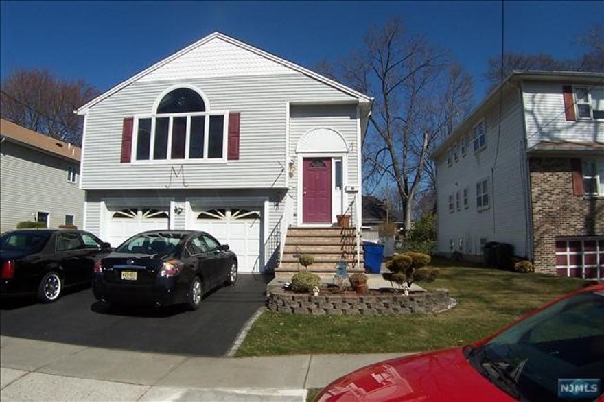 All inclusive ground level apt of owner occupied newer bi-level home_perfect for 1 person. Walk to NYC train, heat, hot water and electric included in rent. Apt available immediately. Absolutely No smoking or pets in the apt.or on the property. Owner prefers a mature person with a quiet lifestyle and interview is required as well as credit check. On street parking only-no laundry. Tenant pays 1 month realtor commission.