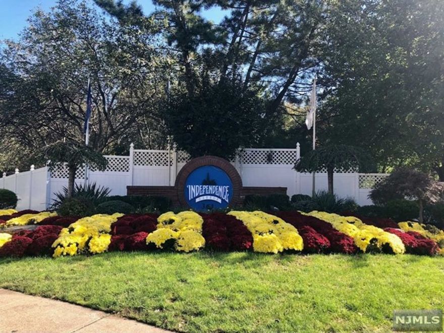 Independence Harbor!!! This Beautiful One Bedroom Condo Offers Entry, Open Kitchen with Granite Countertops, Spacious Dining Room and Living Room Area, Large Bedroom with walk-In closet, central heating/cooling system, and washer/dryer in unit. This 24 hr. gated building offers a direct access to the Hudson Waterfront Walkway, clubhouse, gym, tennis court and outdoor swimming pool. Very convenient area with shopping malls, grocery markets, coffee shops, restaurants nearby and easy to commute to NYC. Tenant pays $500 move in fee plus $500 refundable move in damage deposit.