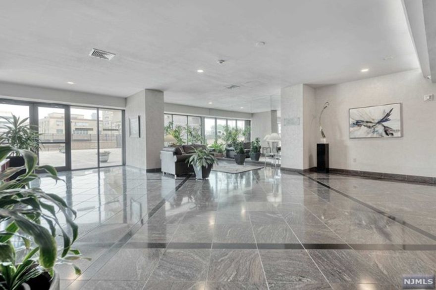 COMPLETELY UPDATED 1 BEDROOM 1.5 BATH CO-OP IN FULL SERVICE BUILDING.ENORMOUS AND PLENTIFUL CLOSETS, OPEN LIVING SPACE AND SPECTACULAR GEORGE WASHINGTON BRIDGE VIEW MAKE THIS APARTMENT AND TRUE "HOME IN THE SKY" MOVE RIGHT IN!PARKING 60 and CABle /INTERNET IINCLUDED