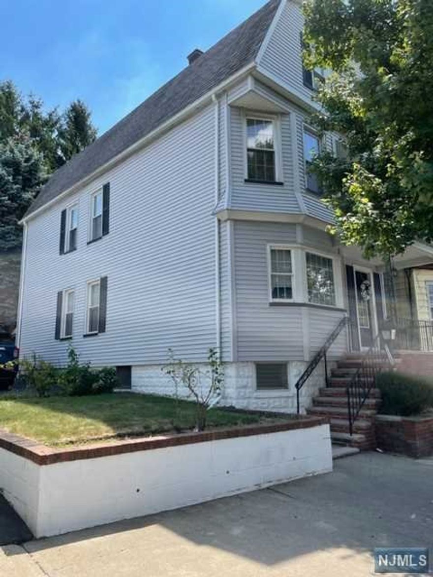 Spacious 1st floor unit with use of ground floor. Consisting of 2 bedrooms, 2 full baths, eat in kitchen, living room, play room/family room, extra room in ground floor, coin operated laundry appliances, use of backyard and one parking space for an extra fee. Great location on quiet street near Kearny Ave, schools, parks, shopping district, public transportation. Rental Realtor fee applies and paid by tenant $2,000. Full application and support documents are requested for all applicants.