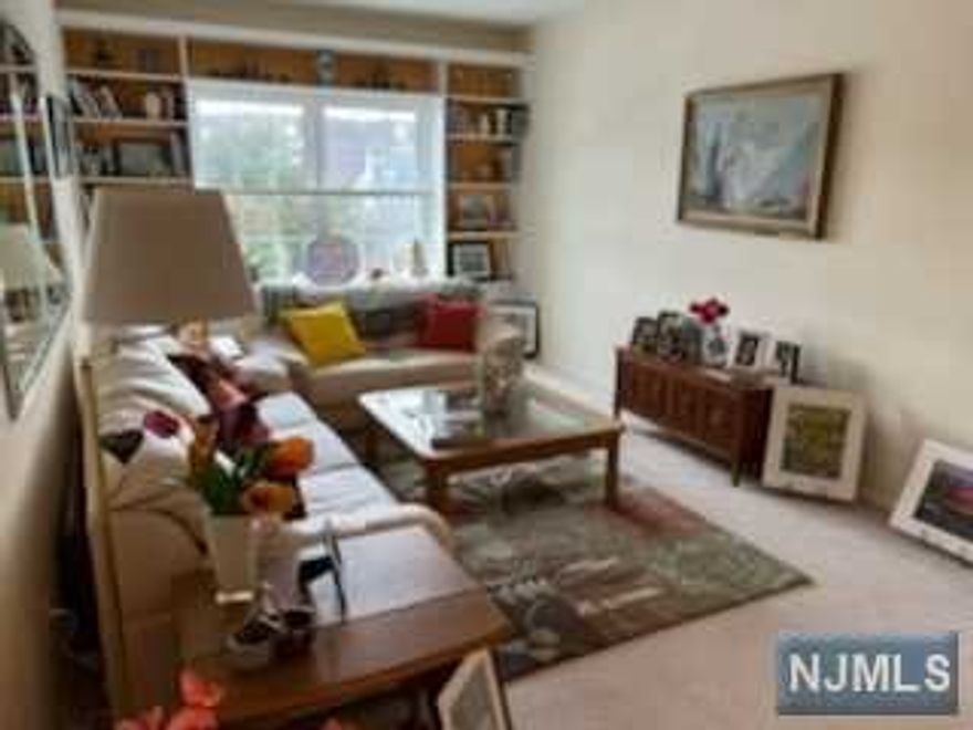 Top floor, front of the building, Heritage Unit. Character throughout. This Island Unit is only steps from the elevator! Beautiful Views of the complex. All Newly Install windows. Freshly painted and professionally cleaned carpets. Move in Ready!