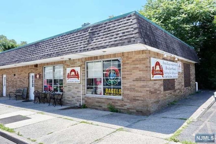 Exciting opportunity to become the new owner of a proven & established family owned and operated business. Customers appreciate our royal treatment which leads to our continuous flow of new faces, repeat clientele and steady cash flow. Our shop is a sweet gem just waiting for the dedicated buyer looking to increase sales and stay open later, possibly offering dinner options as well to our already delicious menu. There are so many options here to bring your unique style and fresh creativity. Our location is sure to please with its high visibility, heavily traveled corner location. This busy location with full size private parking lot is perfect for customers on the run trying to grab a coffee, quick bite or to enjoy eat in options. Owners currently looking to retire and find that dedicated buyer to continue their dream they worked many years to establish. Close proximity to mass trans, schools and houses of worship! This quaint establishment won't disappoint, come fall in love!