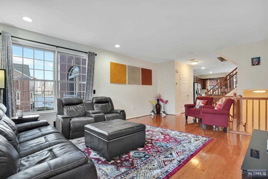 Welcome home to this stunning 3 bedroom 3.5 bathroom, Essex model, townhouse located in highly sought after Jacobs & Bulls Ferry. Stretching across 2,268 sqft over four floors, this home is sure to please! The main level includes an expansive Chef's kitchen with custom cabinetry, a center island, pantry and a balcony. Flow into the large living room with views of NYC and Hudson River and an updated half bathroom completing the main living area. Travel to the third floor featuring a large vaulted Primary suite with a walk-in closet and an updated bath with direct views of NYC and a guest bedroom with an en-suite bathroom. The top floor has a loft area, bedroom with full bathroom, and a balcony! Enjoy the ground level which has a bonus family room and home office with a patio, laundry, and garage with driveway. Jacobs & Bulls Ferry features 2 outdoor pools, jacuzzi, children's playground, shuttle to/from Ferry, 24/7security, and more! Don't miss this one!