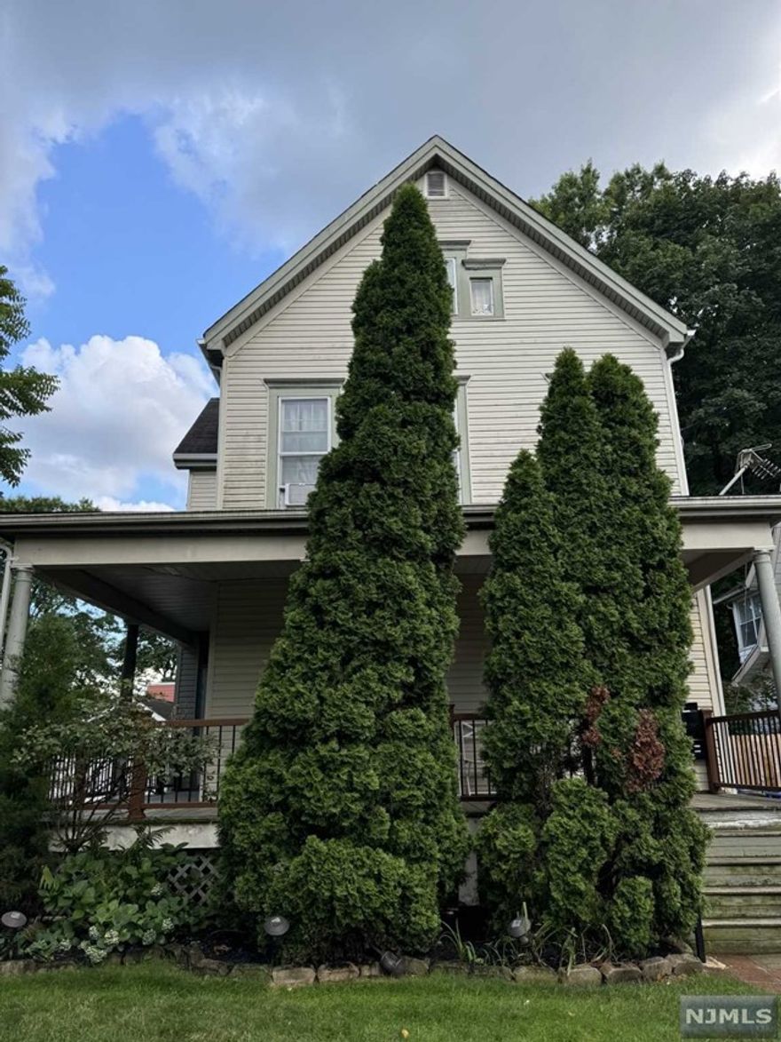 Open front porch with hand railing, entry foyer , living room , bedroom / closet with storage on top , bedroom , bedroom with bunk bed,modern kitchen. landlord request fully completed lease application showing most recent pay stub with year to date income , full detailed credit report also NTN report, upon receipt of all documents landlord will schedule interview before making a decision.