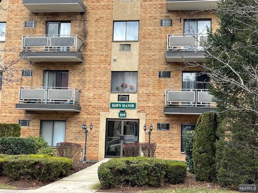 Newly renovated 1 bedroom in quiet building conveniently located near Hackensack Hospital. Steps from public transportation, local shopping and dining. Easy access to major highways. NO SECURITY DEPOSIT required, only a one time non-refundable refurbishing fee of $600. Heat & hot water included! Building wired for FIOS and Spectrum.