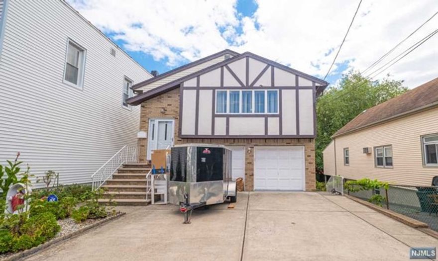 Great 3 bedroom/2 full bath apartment hardwood floors throughout large living room and dining room. Washer/dryer included. Summer kitchen on ground level. Central AC included. Use of backyard. 1 parking space included. Near shopping, schools in quiet section of Lodi. Available 8/15/22. 1 month broker fee paid by tenant. Credit/background check and renter's insurance required