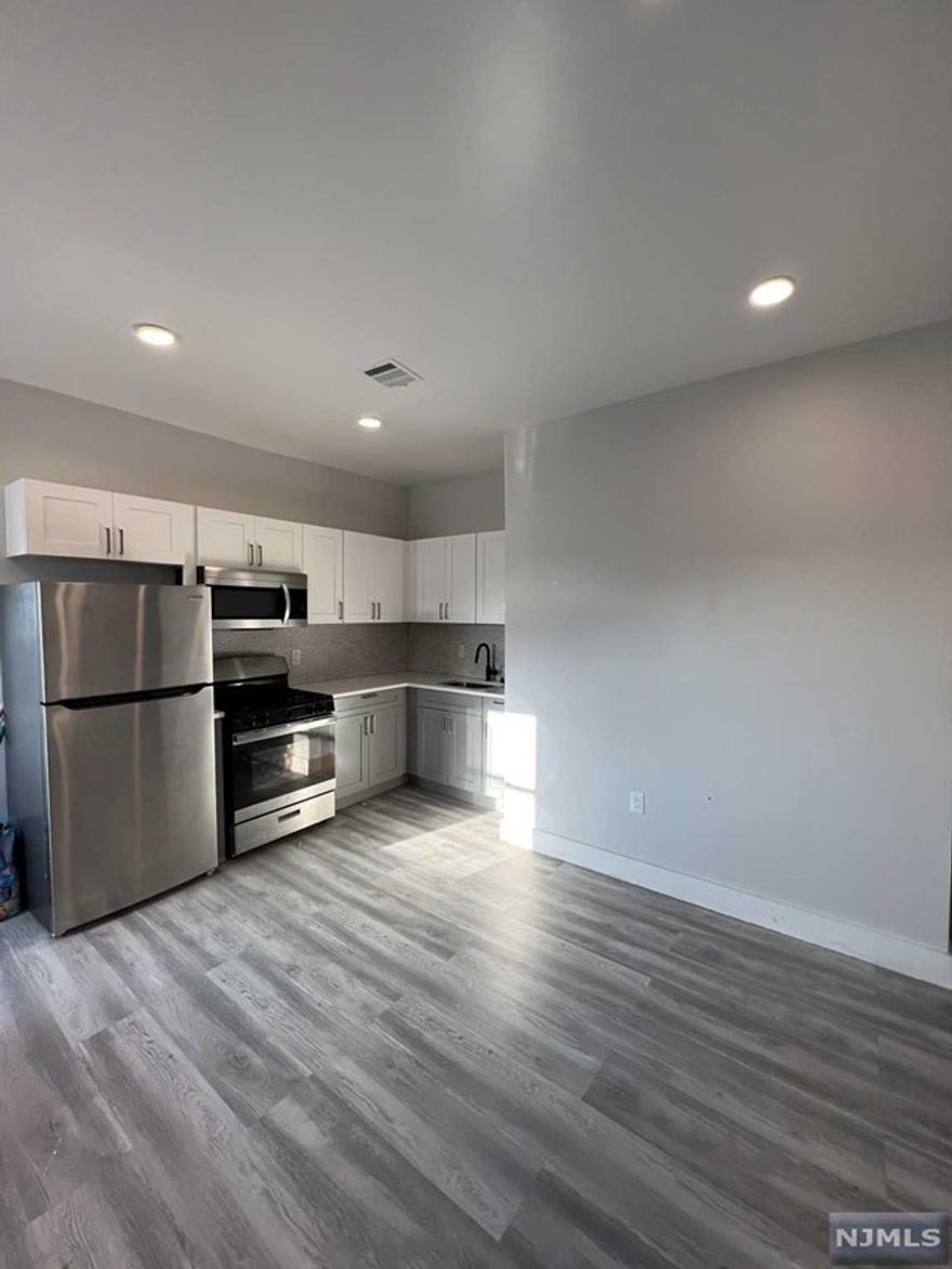 Renovated 2 Bedroom 2 Bath Apartment! Big Kitchen with Stainless steal applicances, (microwave & refrigerator included). Modern bathroom! Central AC & Heating. Pet friendly! Close proximity to train, ( 6 blocks from PATH and bus station. Move in Date March 1. 2023. Rent today! Must see Pictures!!!!!