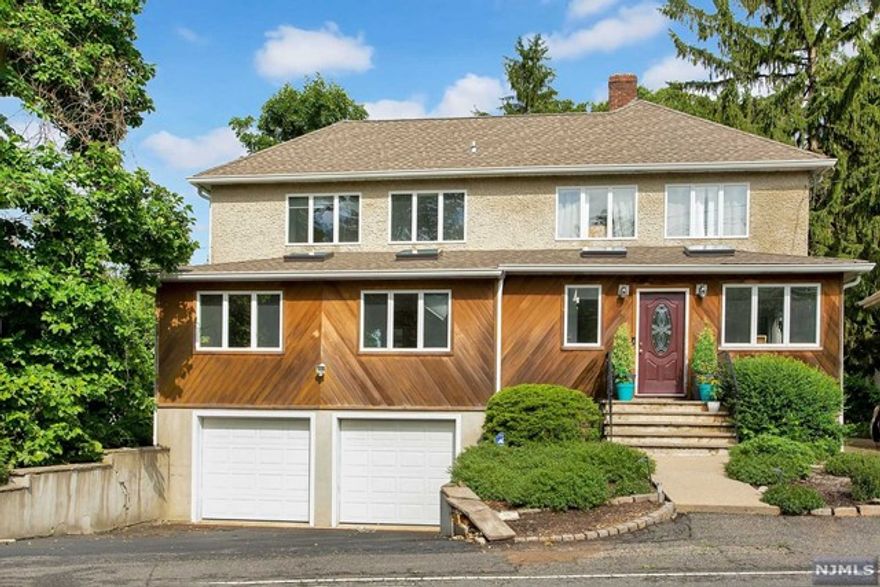 THIS CHARMING RESIDENCE IS CONVENIENTLY LOCATED TO NEW YORK TRANSPORTATION, SCHOOL AND THE ALPINE SWIM CLUB. THIS HOME WAS RECENTLY RENOVATED WITH A NEW KITCHEN, NEW BATHS AND FENCED REAR YARD. THIS HOUSE IS COMPLETE WITH HARDWOOD FLOORS THROUGHOUT, HOT WATER BASEBOARD HEAT AND CENTRAL AIR. ENJOY ALPINE'S AWARD WINNING SCHOOLS AND CLOSE PROXIMITY TO NEW YORK CITY.