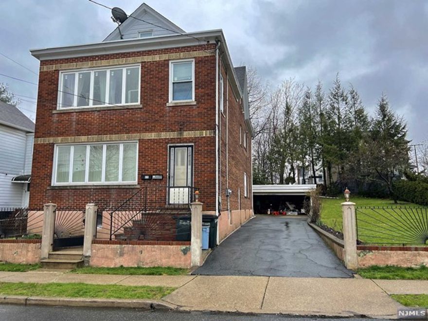 Beautiful Spacious first floor apartment near train station to NYC featuring a large living room and dinning room. Tons of natural light. Two bedrooms updated with new laminate flooring. Access to laundry room in shared basement with storage. Ample street parking. All Utilities INCLUDED(Electric, Gas, & Heat, & Water)! Access to back and side yard.