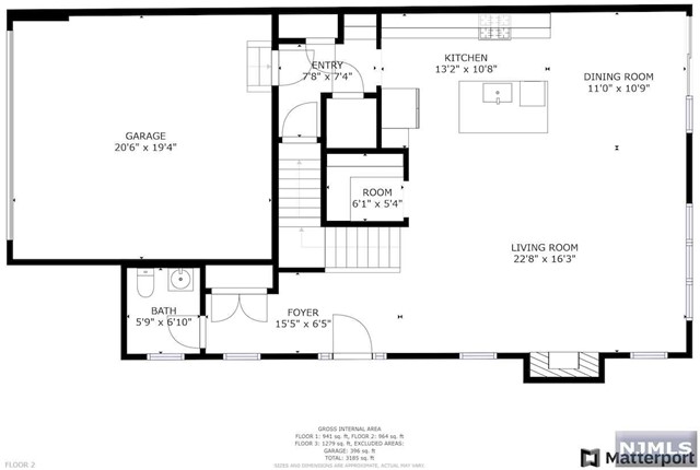 Main image without alt text