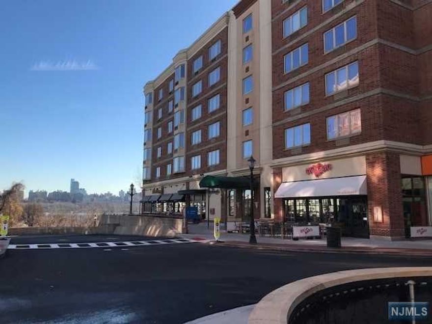 One Bed Room Condo with view of NY Skyline and Hudson River. Hardwood Floor throughout. 2 Private Balconies with Living Room and Bed Room. Cherry Wood Kitchen Cabinet and Granite Counter Top, Stainless Steel Appliances. Laundry in unit. Convenient to NYC Transportation and Shopping.