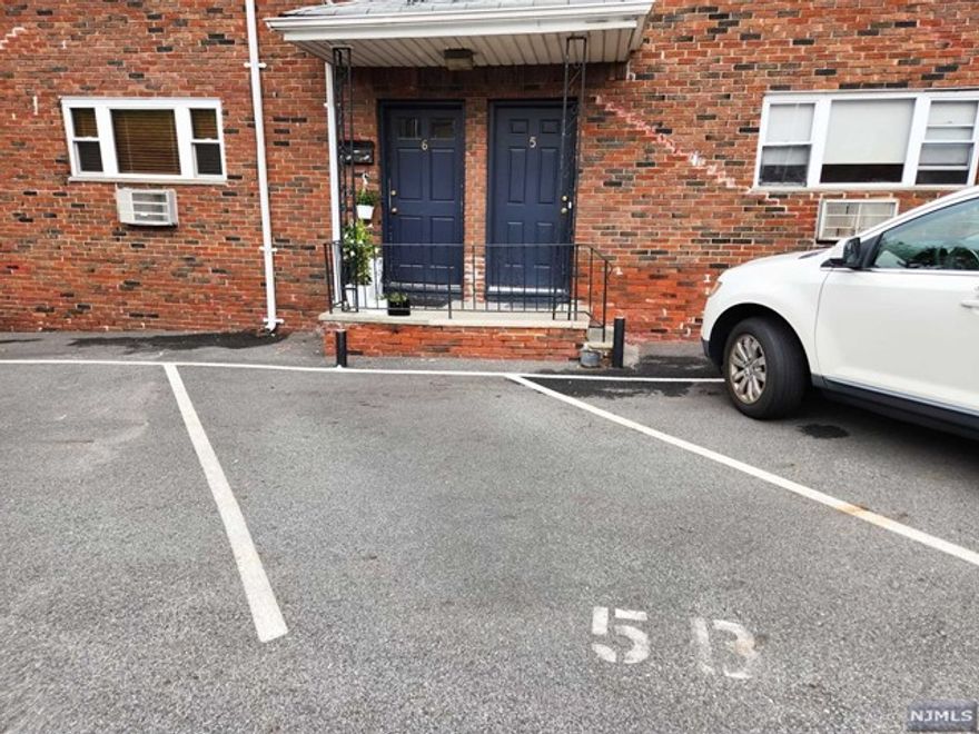 Welcome to this charming one-bedroom condo in Lodi, featuring a cozy living room, dinning room, kitchen and hardwood floors throughout, Lodi is a bustling town known for its convenient location and vibrant community. South Main Street is a central Hub that offers residents a variety of amenities and attractions. Near Main street you can find a mix of local businesses, shops, restaurants, and cafes, providing easy access to everyday essentials and dinning options. Additionally, Lodi is well-connected to major roadways, making it convenient for commuters and travelers to access neighboring towns and cities. Pets 25lbs and under we