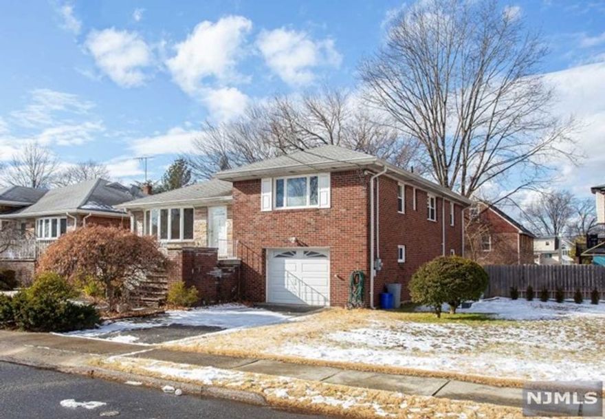 Don't miss this gorgeous & desirable Split/Level style home located on a very nice and finest street in Fort Lee.This bright and Sunshiny home is perfect to live at the great place. All renovated with 100% Brick building and gleamy hardwood floors throughout and with MEIK with LG brand appliances with new Laundry. Central AC.and baseboard gas heating.In Ground bed/bath rooms and others with summer kitchen and a Big walking closet.Professionally landscaped and close to school"District #4", parks."It is better to see it than to listen to it a hundred times."