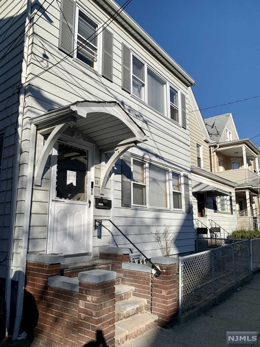 2nd floor unit in a 2 family 3 bedrooms/1 bath with living room and dining room.