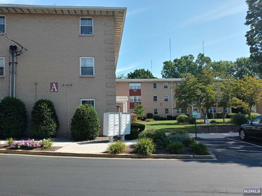 **VERY WELL MAINTAINED CONDO. **1BD CONNER UNIT for sale. **LOW PROPERTY TAXES and MONTHLY HOA FEE. **SUNNY AND BRIGHT UNIT. **Hardwood floors throughout.** Coin laundry on site. **Close to schools, shopping and highways. **Near NYC bus easy commute to NYC. **HOA includes heat, hot water, lawncare, exterior maint, snow removal, trash, parking.