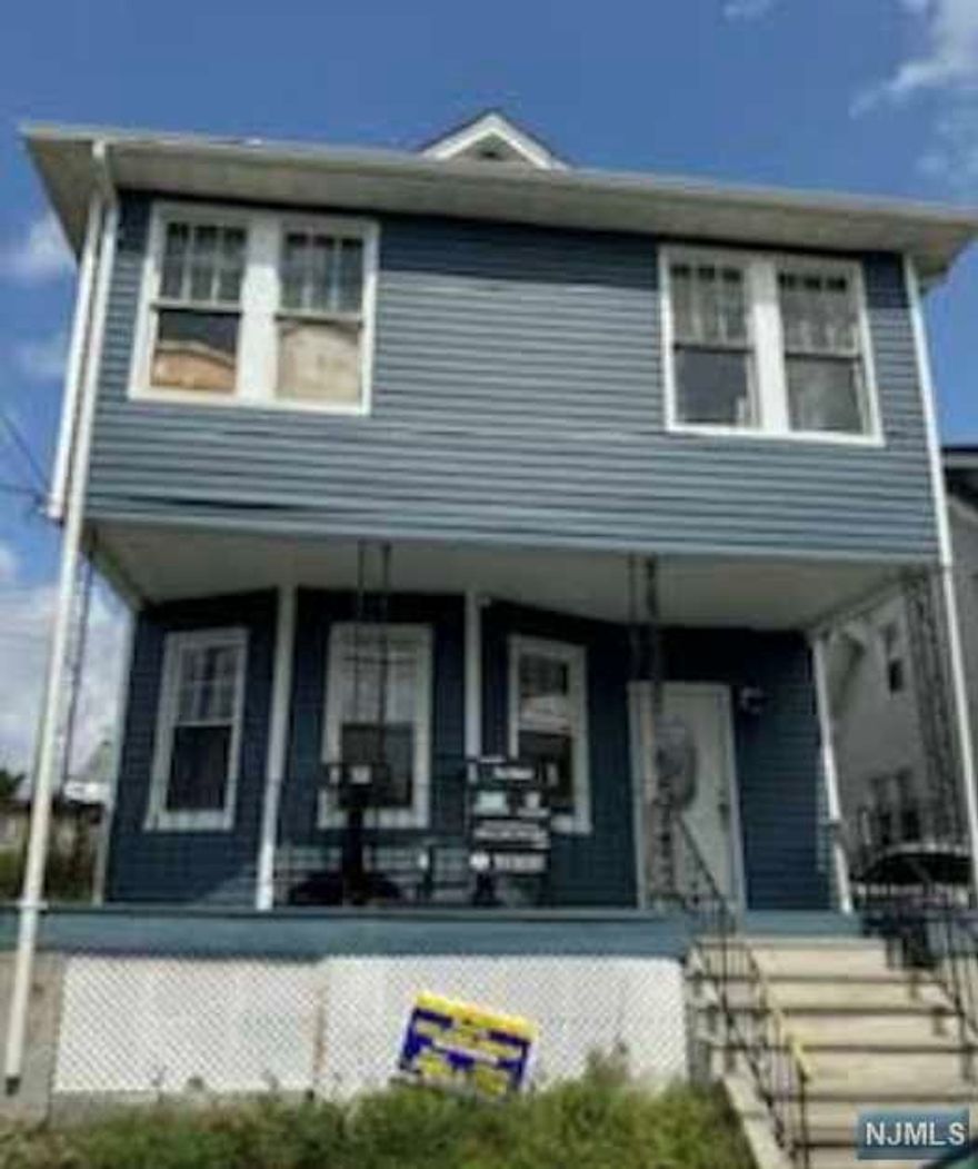 BRIGHT 2 BEDROOM APARTMENT ON THE 1ST FLOOR IN A 2-FAMILY HOUSE. EXCELLENT LOCATION FOR COMMUTERS!!!,THE APARTMENT IS LOCATED IN A DESIRABLE NEIGHBORHOOD OF PATERSON. THE APARTMENT FEATURES AN EAT IN KITCHEN WITH PANTRY, LIVING ROOM, DINING ROOM, 2 NICE SIZE BEDROOMS, REFRIGERATOR AND STOVE INCLUDED, NO LAUNDRY, NO PETS AND NO SMOKING IN THE APARTMENT.