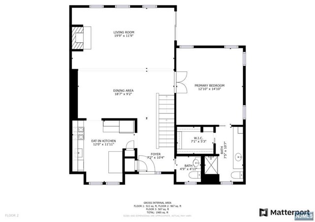 Main image without alt text