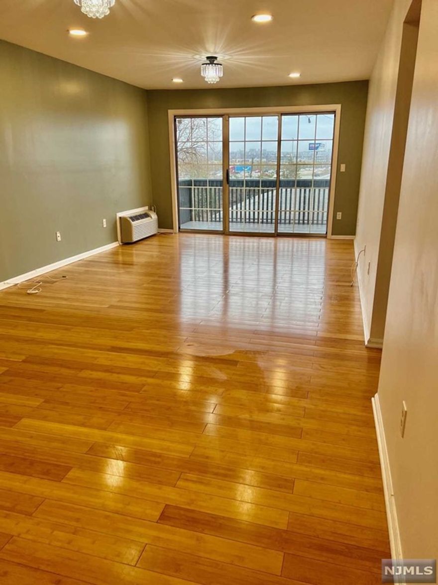 Welcome to Southpoint! This Designer chic and meticulously maintained and renovated Condo offers 1 Bedroom, 1 Full bath and designated covered parking space and is centrally located with NYC views! Nestled on a treelined street within short distance to NYC express bus transportation and nearby Pascack Valley Line Light Rail. Interstate 80 East and West and Route 17 North and South are within minutes of your doorstep! A short commute to downtown eateries, parks, schools, hotels, shopping, fitness centers and Hackensack University Medical Center. New Stainless Steel appliances and newly renovated bathroom offers a dual vanity. Newer AC/Heating wall unit, Hot Water heater and your very own Washer/Dryer in unit. Don't miss this opportunity to make Southpoint your new abode.