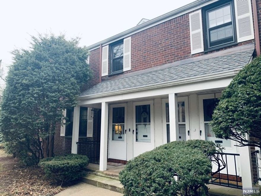 Great Location....Well maintained 2 bedroom -bus outside your doorstep. Private entry to your apartment on 2nd Floor. LR, EIK, full bath, hardwood floors throughout, heat/hot water included tenant to pay electric. laundry on-site, one assigned parking space. Need excellent credit, last two pay stubs, good work history. Sorry no pets please. Masks required - tenant occupied until end of the month.