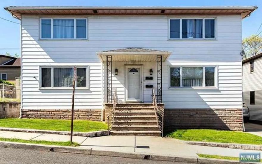 Tenant pays full broker fee! Nice and spacious 3-bedroom apartment on an owner-occupied house with hardwood floors and carpet! Living room, Dining room, and full bath. Large closet space. Laundry hookups in unit!. No pets of any kind are allowed. No smoking of any kind is allowed in the unit or on the premises. No use of yard. Central AC. Tenants supplies own heat and utilities. The Landlord requires a credit check, rental application, and proof of ability to pay rent.