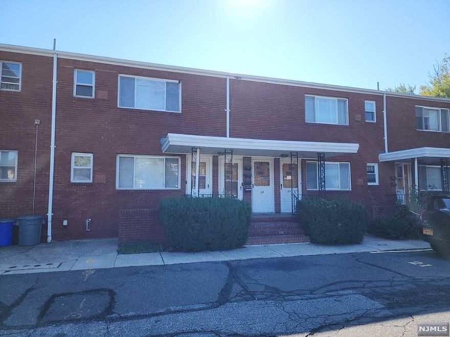 Newly renovated one bedroom with assigned parking, full basement for storge and laundry, forced air unit with gas heat and central AC. Taxes is included in maintenance fee. Owner is a licensed real estate agent.