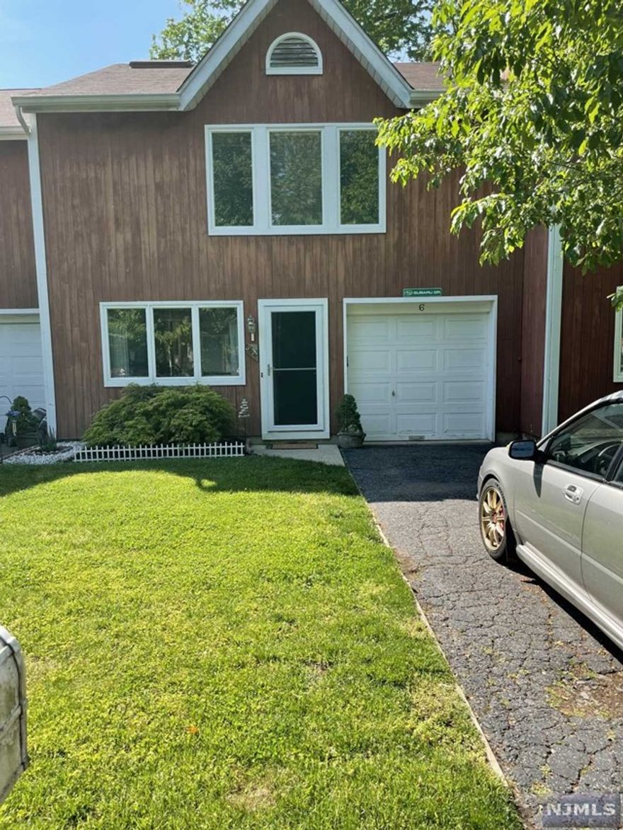 BEAUTIFUL 3BDRM, 2 1/2 BATH TOWNHOUSE IN A PARK-LIKE SETTING IN TRIBUTARY WOODS. THIS MODERN SPACIOUS TOWNHOUSE FEATURES CONTEMPORARY KITCHEN WITH TWO TONE CABINETRY, QUARTS COUNTER TOPS, GLASS BACKSPLASH AND STAINLESS STEAL APPLIANCES, RENOVATED POWDER ROOM AND GLASS SLIDERS FROM THE DINING ROOM TO A GOOD SIZE DECK, BACKYARD AND STORAGE ON THE MAIN LEVEL. SECOND LEVEL OFFERS PRIMARY SUITE WITH EN-SUITE BATHROOM, WITH TWO CLOSET-ONE BEING A WALK IN AND OTHER A DOUBLE. ALSO TWO GOOD SIZE BEDROOMS W/HARDWOOD FLOORS AND HALL BATH. ATTIC LEVEL OFFERS GOOD STORAGE SPACE, CAN BE TURNED INTO ADDITIONAL LIVING SPACE. THE ATTACHED 1-CAR GARAGE IS EXTRA DEEP WITH AG LAUNDRY AREA AND STORAGE SPACE. GREAT TOWNHOME CONVENIENT TO TRANSPORTATION, SHOPPING AND SCHOOLS AND WORSHIP.