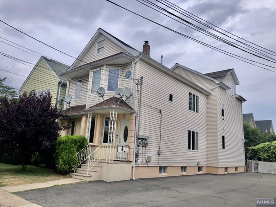 FIRST FLOOR UNIT OF A 2 FAMILY HOME, SHOWS PRIDE OF OWNERSHIP WITH MANY RECENT UPDATES AND FRESH PAINT. THREE BEDROOMS 2 FULL MODERN BATHS, LOADED WITH CLOSETS, NO CARPETS, PART BASEMENT FOR STORAGE AND LAUNDRY (WASHER/DRYER) SUPPLIED BY OWNER. 1 CAR PARKING SPACE, SMALL/MEDIUM SIZE PET IS CONSIDERED. OWNER LIVES ON SECOND FLOOR.