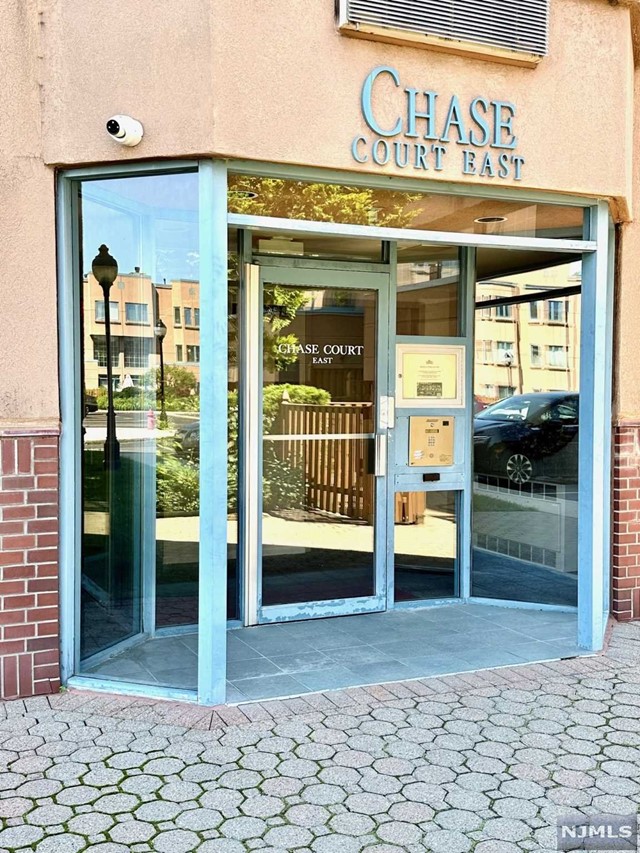 302 Chase Court