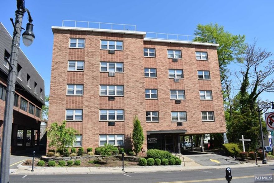 Newly renovated 1 bedroom apartment in conveniently located building. Modern kitchen with breakfast bar. Modern bathroom as pictured. New LVT floor throughout. New through the wall A/C units. Hallways upgraded this past summer. Assigned parking spot. Walk to downtown and bus stop to NYC.