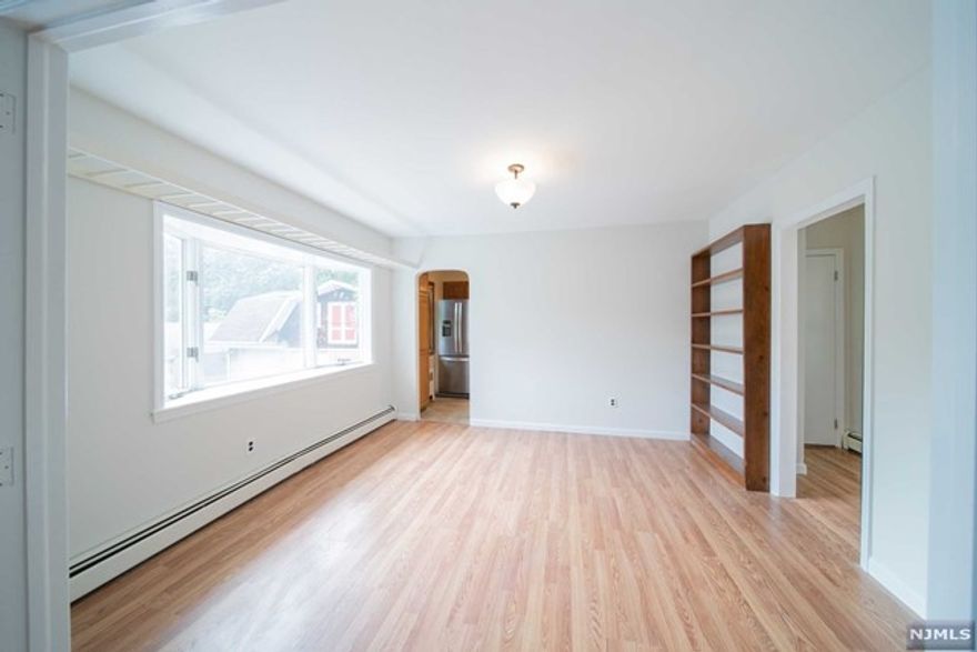 Beautiful 2 Bedroom apartment in the sought after town of Ridgewood located just a few blocks from the train station and shops, this location is commuter friendly and pet friendly, the unit will be freshly painted this unit offers 1 full bath with washer /Dryer included in unit., dining area and a beautiful spacious deck and patio. Parking is included and yard access. Look no more.