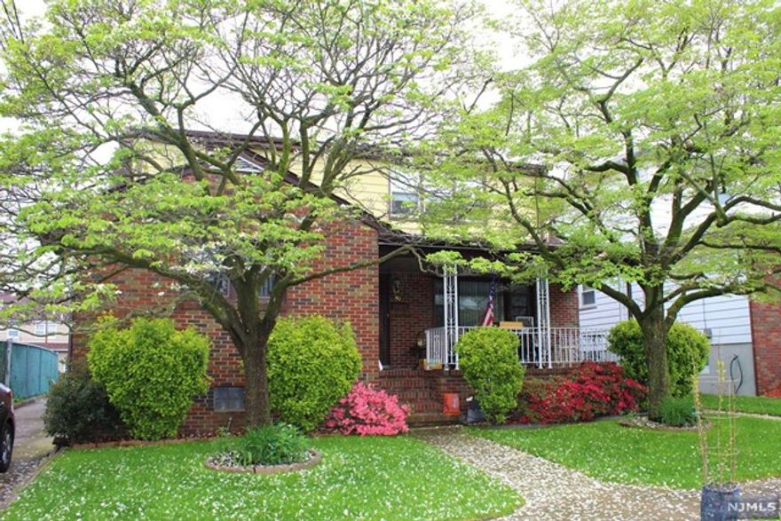 Discover your new home in this beautiful 2-bedroom apartment, situated on the 2nd floor of a quiet residential street in Garfield. This inviting unit features a private entrance, a large and sunny living room with a walk-in closet, two comfortable bedrooms, an eat-in kitchen, and a full bathroom. Freshly painted and with new carpeting throughout, this apartment is ready for you to move in. Enjoy the convenience of being close to mass transportation, shopping, and major highways, making it perfect for your lifestyle. To secure this lovely space, a credit report and proof of income are required. The tenant is responsible for a 1.5-month deposit at lease signing, with the first month's rent due upon key handover. Don't miss out on this fantastic opportunity contact us today to schedule a viewing!