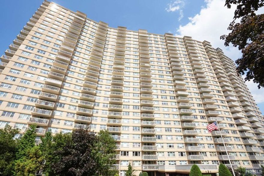 2 BEDROOMS, 2 FULL BATHROOMS--FACING SOUTH FROM THIS 975 SQ. FT PLUS TERRACE. KITCHEN HAS BEEN RENOVATED-WHITE CABINETS, STAINLESS APPLIANCES, GRANITE COUNTERS AND THE ROOM HAS BEEN OPEND UP FOR A BREAKFAST BAR WITH 2 STOOLS. DINING AREA/LIVING RM-TO TERRACE. SPACIOUS ENTRY CLOSET, HALL FULL BATHROOM AND MASTER BATHROOM ENSUITE. PARKING-60.00-INDOORS, 55-OUTDOORS, CHOICE OF SPECTRUM OR VIOS, TENNIS, BASKETBALL, GYM, OUTDOOR OLYMPIC SIZED POOL, NJ TRANSIT 158 AT DOOR, MINIMUM DOWNPAYMENT IS 30%, AND 4 TO 1 RATIO. FOR CASH--2.75 RATIO.