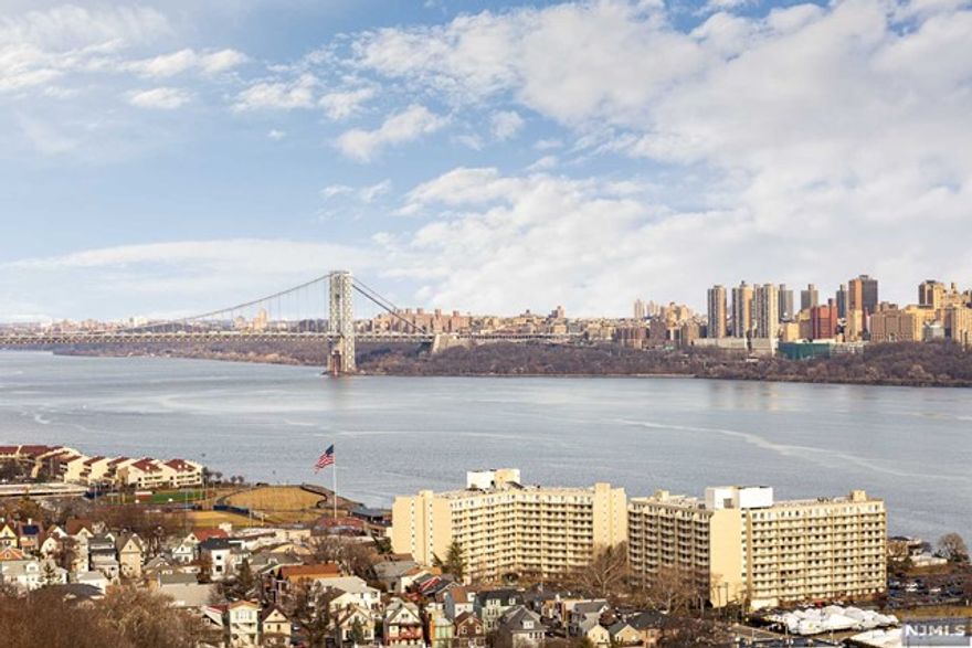 LUXURY LIVING AT ITS FINEST! WAKE UP TO GORGEOUS SUNRISES AND NYC SKYLINE VIEWS IN THIS EAST-FACING APARTMENT. UPDATED AND FURNISHED, THIS UNIT HAS 2 BEDROOMS WITH 2.5 BATHS, PLENTY OF CLOSET SPACE AND A TERRACE. WASHER/DRYER IN UNIT. UNIT IS AVAILABLE 6/1/22 AND COMES WITH COVERED PARKING SPOT IN GARAGE. THIS IS A FULL AMENITY BUILDING W/ VALET PARKING, 24 HR DOORMAN, GYM, POOL, PLAY ROOM, LIBRARY, PARTY ROOM AND ON-SITE DRY CLEANING. TENANT IS RESPONSIBLE FOR $600 MOVE-IN FEE AND $800 LEASE REVIEW FEE PAYABLE TO CONDO ASSOCIATION.